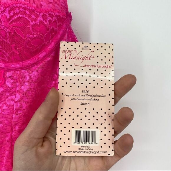 Seven Til’ Midnight Lingerie Set Pink lace Garter & Thong small NWT - Picture 7 of 10